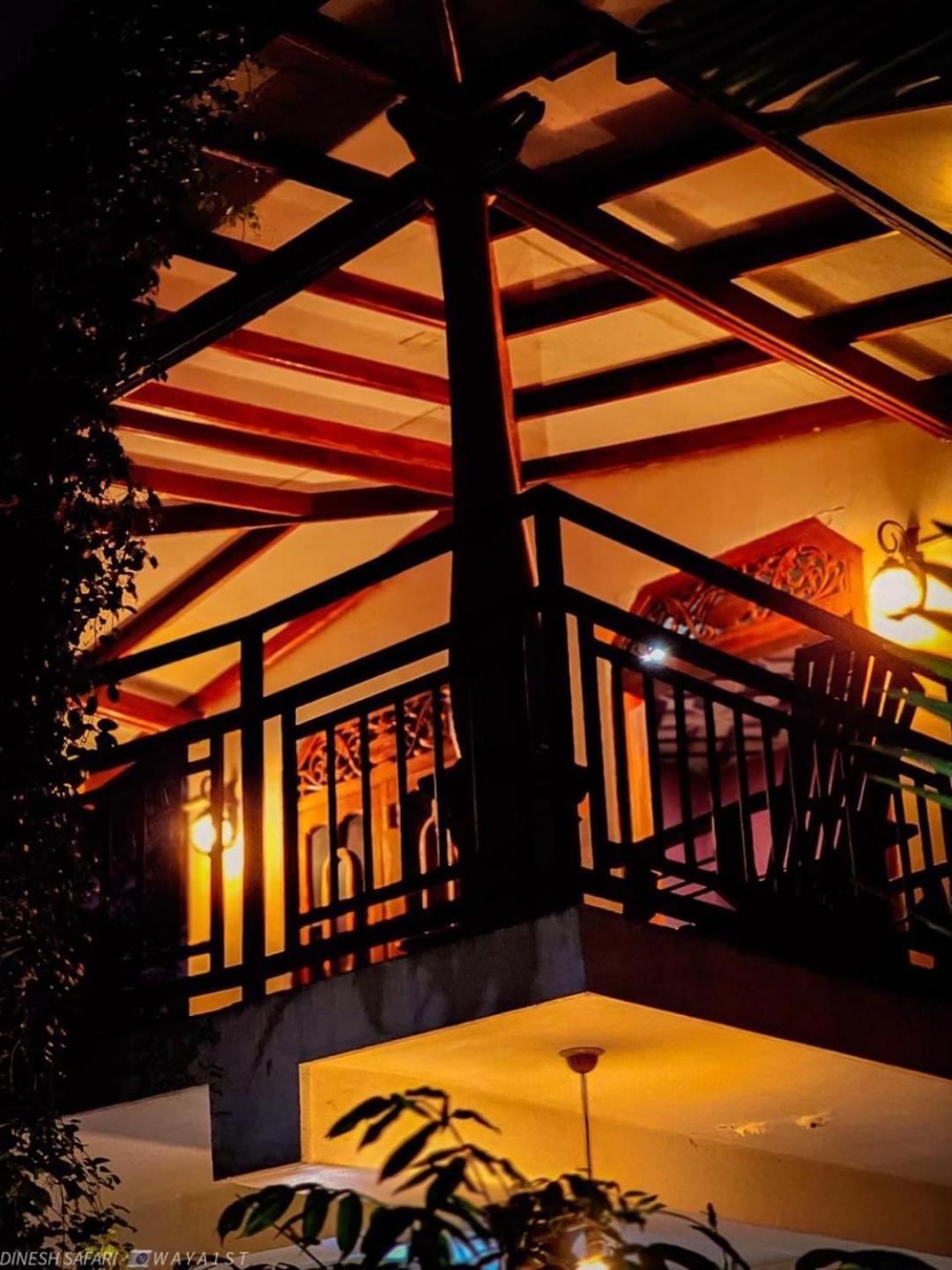 Dinesh Safari Homestay อุดาวาลาเว ภายนอก รูปภาพ